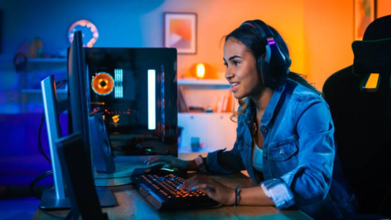 The Role of Online Gaming in Building Virtual Communities