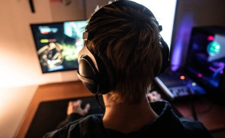 Why Some Online Games Keep Players Coming Back